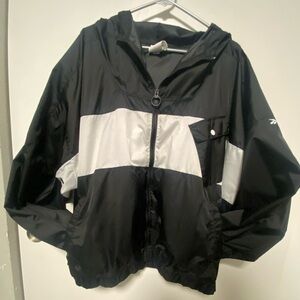 Women’s us Size 4X Reebok Black and White Hooded Jacket